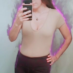 NEW Minimalist Bodysuit Beige Tan Small Short Sleeve NWT